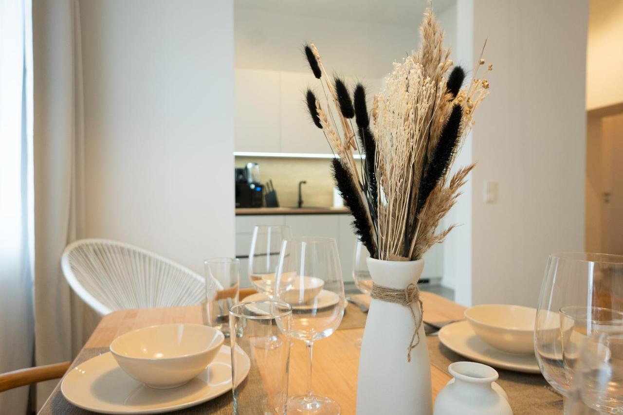 Chic 94M2 Apartment With A King-Size Bed Vienna Exterior photo