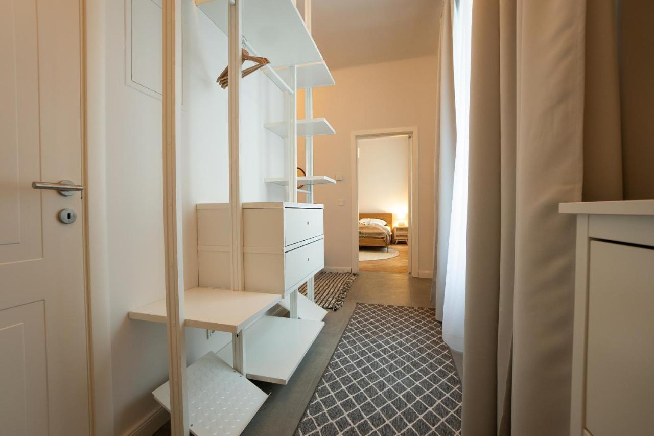 Chic 94M2 Apartment With A King-Size Bed Vienna Exterior photo
